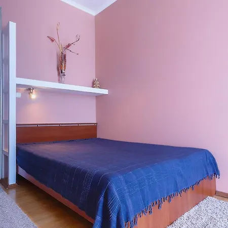 Apartament Posutkam 2 *